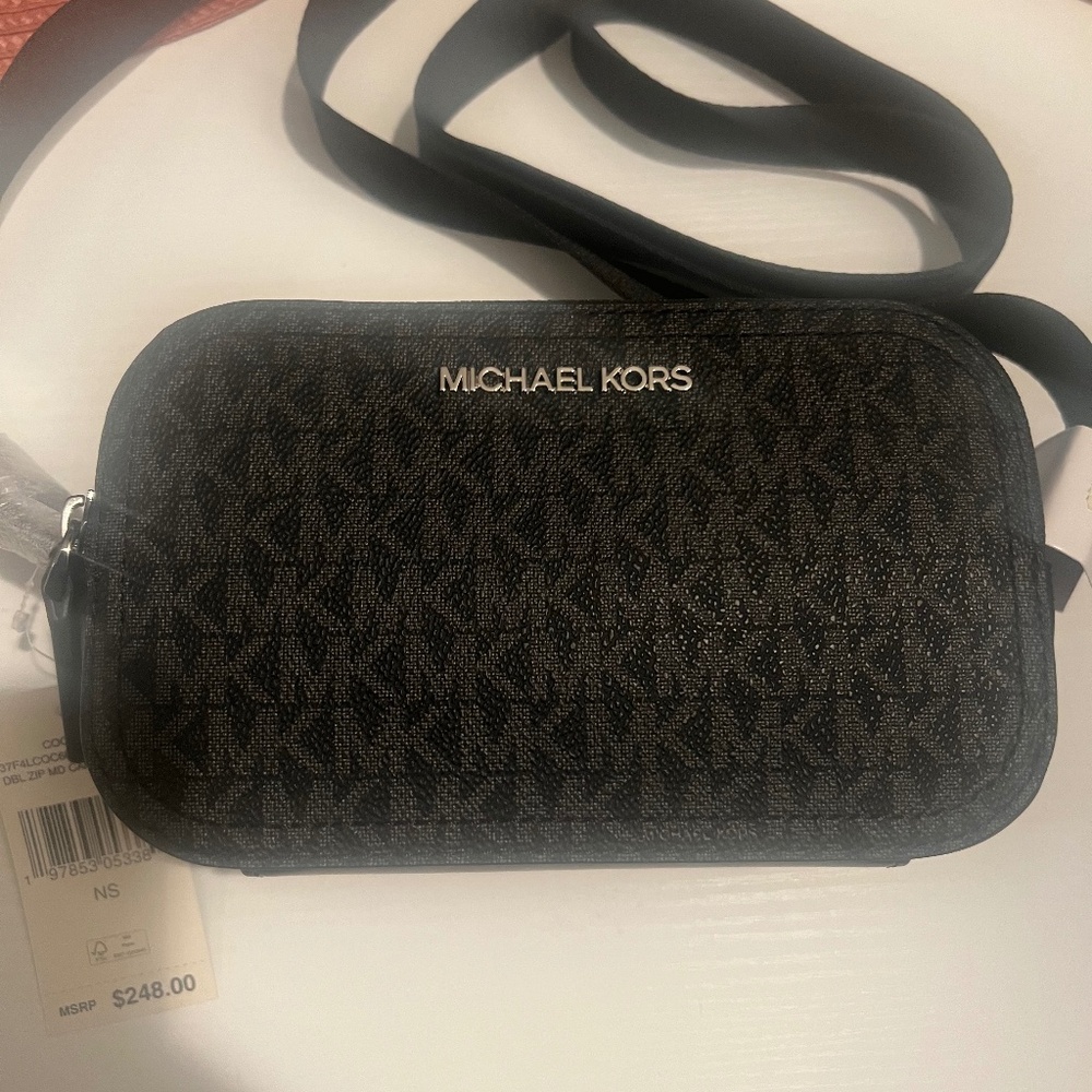 Michael Kors Black Jet Set Medium Double Zip Camera Bag & unbranded dust bag